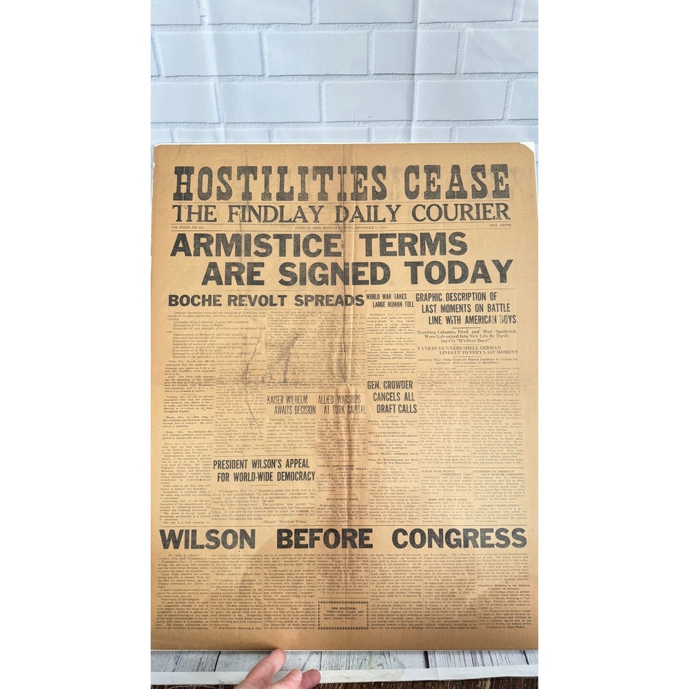 1918 Findlay Daily Courier Newspaper Cover WWI Armistice Signed